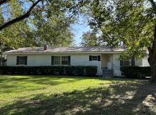 6292 Barretts Rd, Ray City, GA 31645