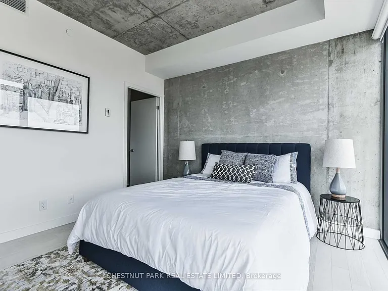 111 Bathurst St #908 — Photo 6