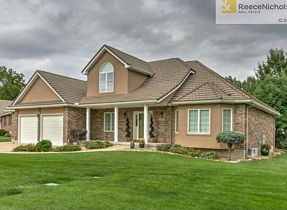 2nd image of 3809 S Bryant Dr