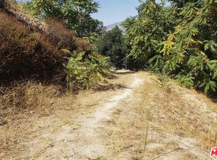 9631 Oak Bend Rd, Panorama City, CA 91402