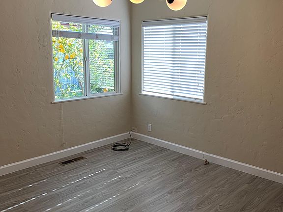 3rd image of 752 N 6th St