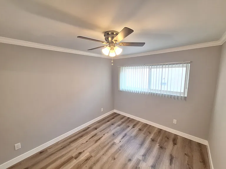 13961 Oxnard — Photo 10