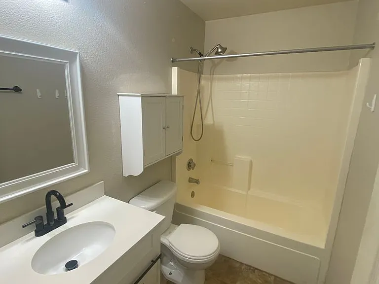 9438 Canyon Meadows Dr — Photo 14