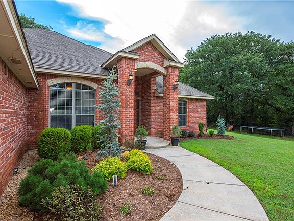 4th image of 312 Lakeshore Cir