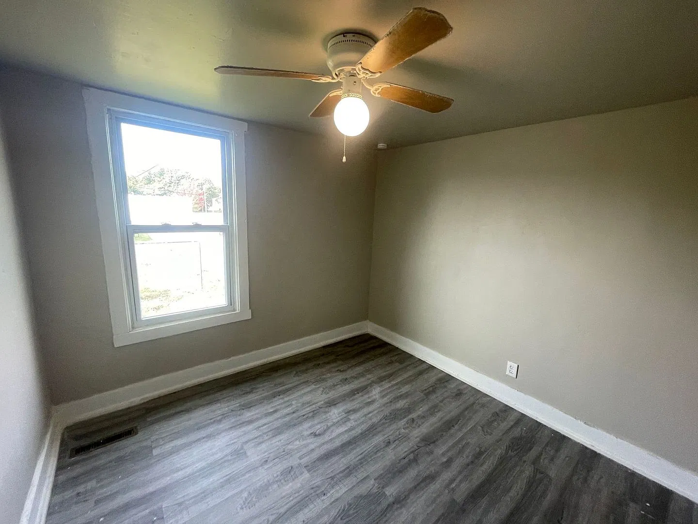 1429-1431 N 26th St. (Duplex) — Photo 2