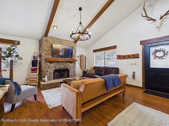 4th image of 116 Larch Dr