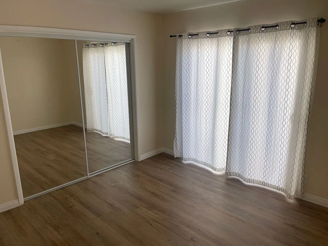2 bed, 1.0 bath, 610 sqft, $3,100 — Photo 3