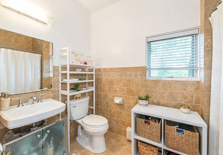 276 Chestnut St #1G — Photo 17
