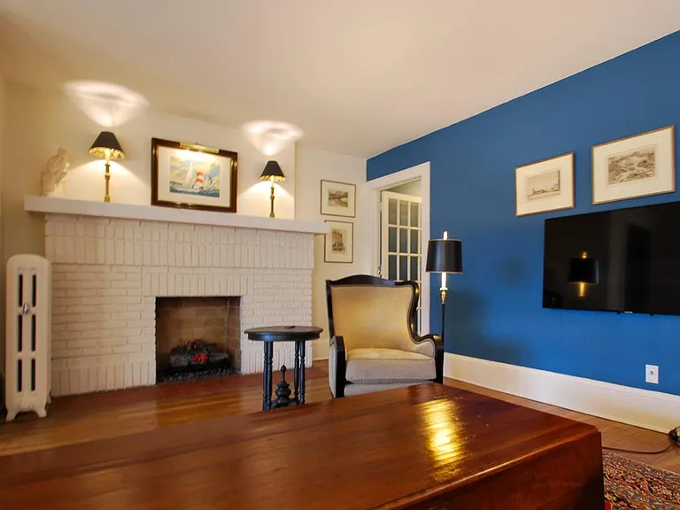 2449 Overlook Rd #2 — Photo 9
