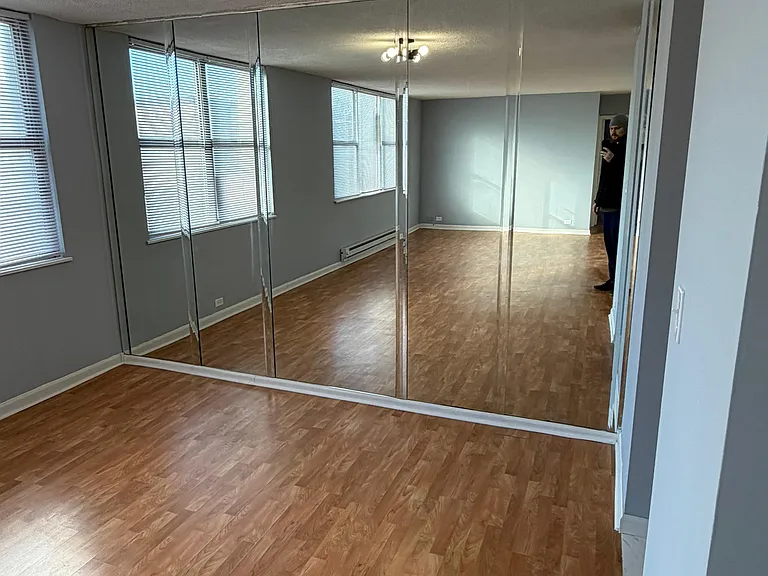 4300 W Ford City Dr — Photo 10