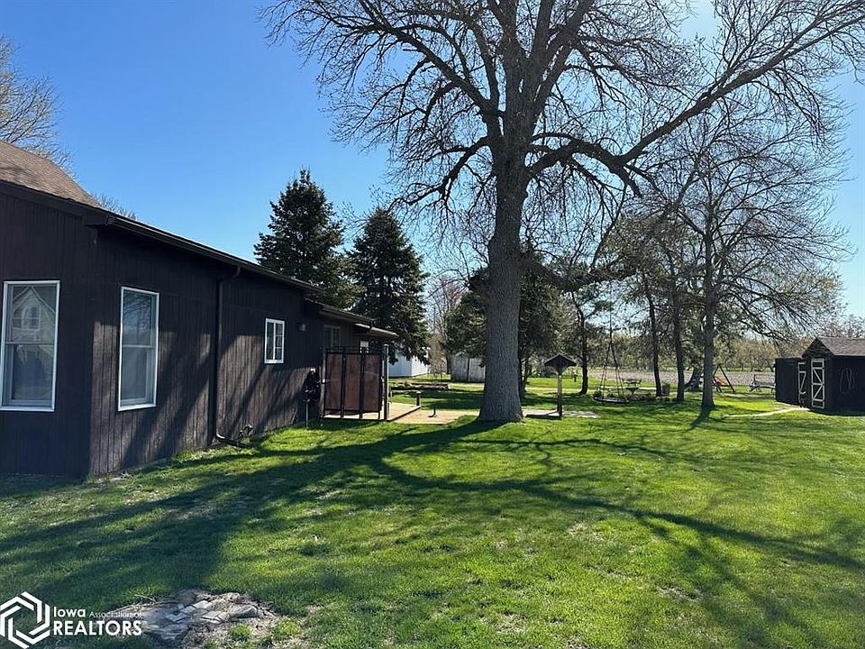 305 S Tracy St, Dows, IA 50071 Zillow