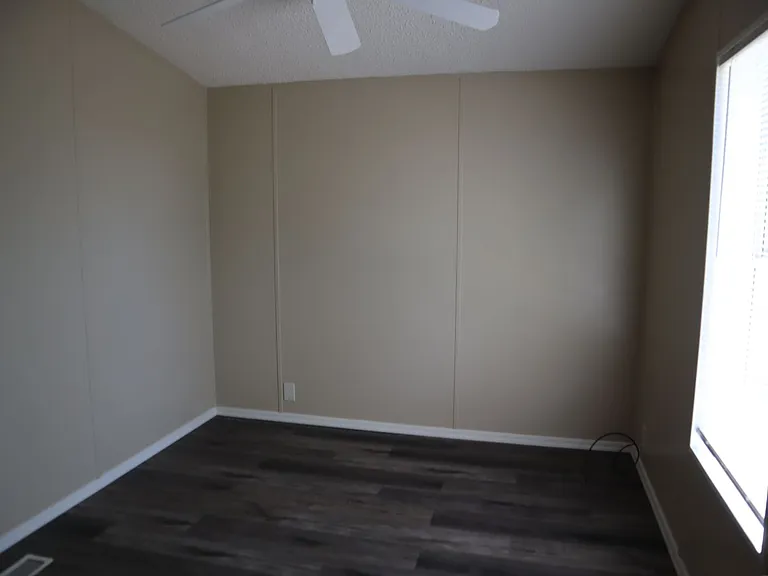 545 N Sabin St — Photo 22