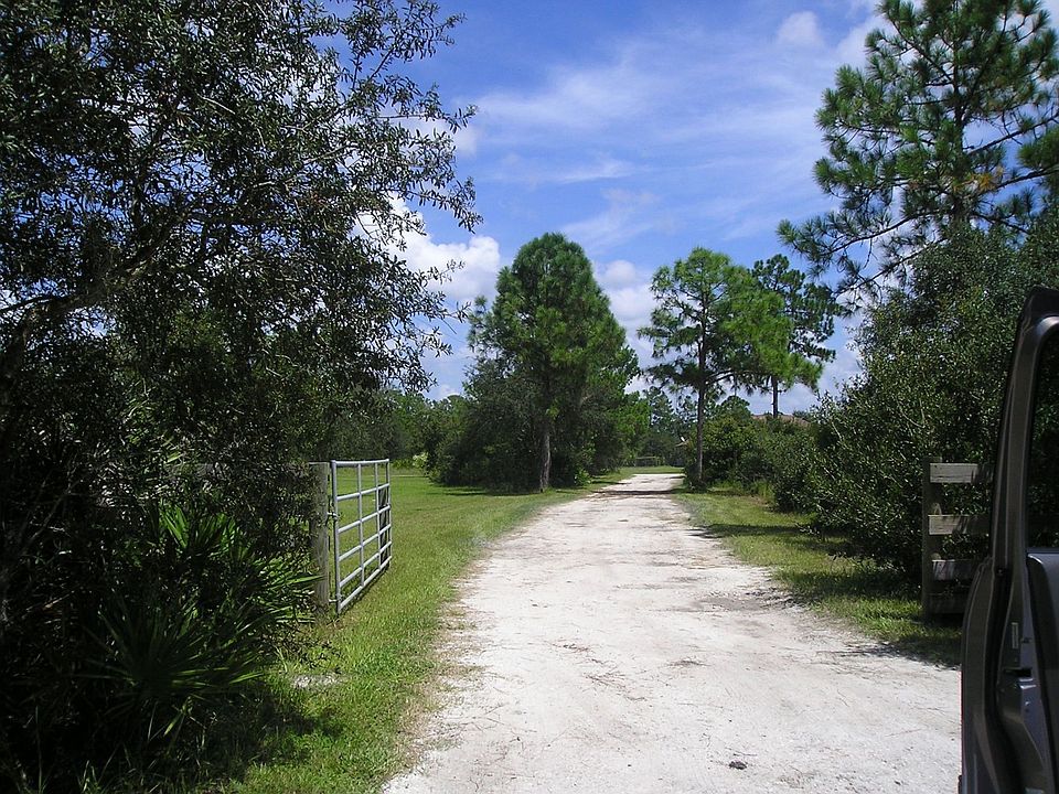 2nd image of 1212 Durrance Rd
