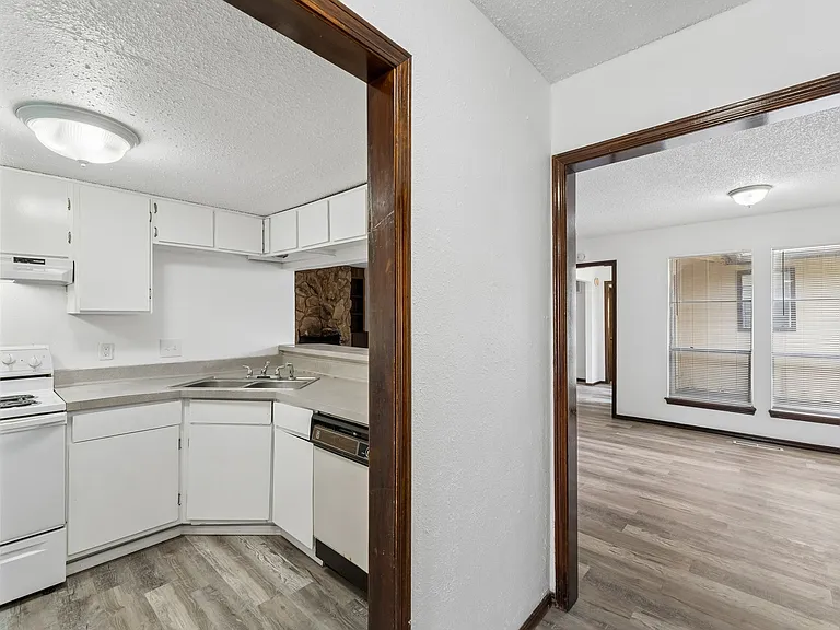 3807 Bradfred Dr #3809 — Photo 5