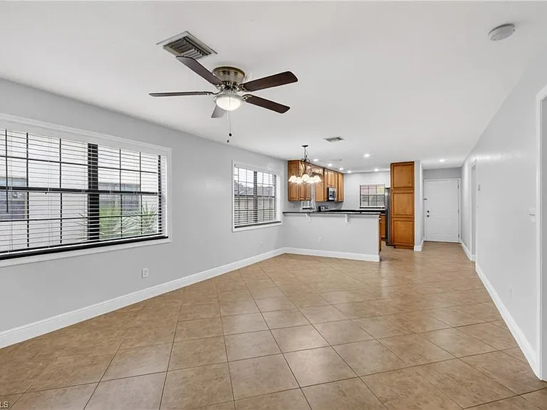 5270 Treetops Dr #J-201 — Photo 4