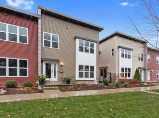 306 N Van Buren St, Green Bay, WI 54301