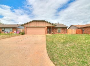 10213 Birkenhead Rd, Yukon, OK 73099