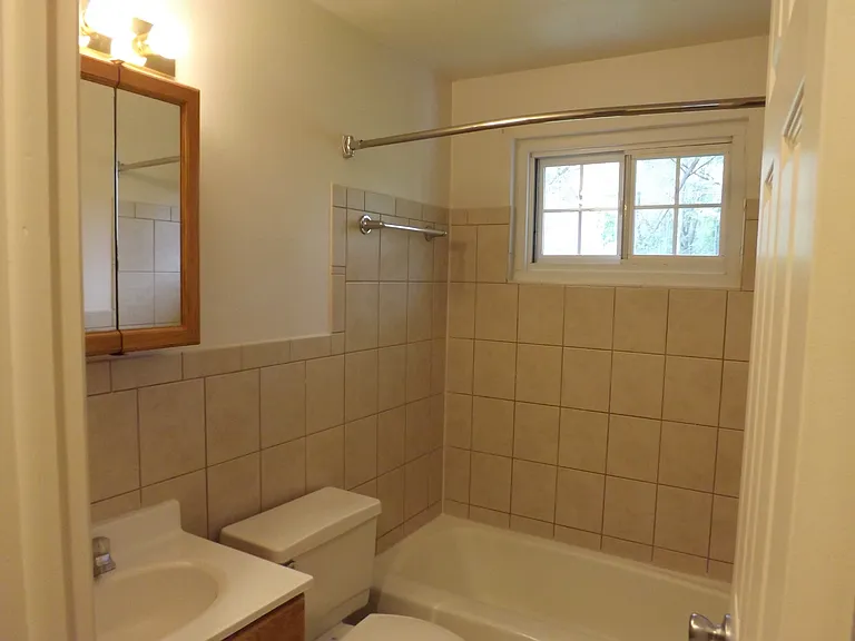 Westbrooke Commons Apartments and Townhomes — Photo 33