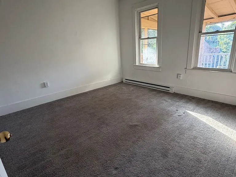 311 E Lamb St — Photo 9