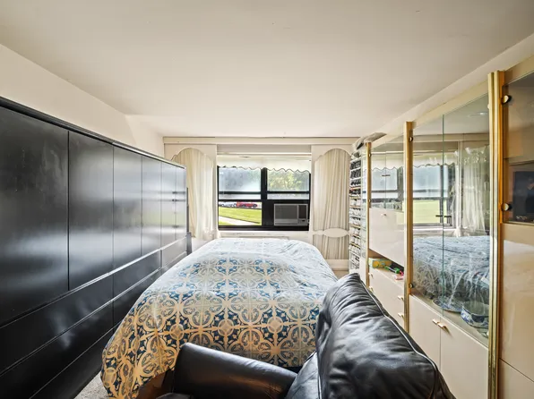 211-02 75th Avenue image 2 of 16