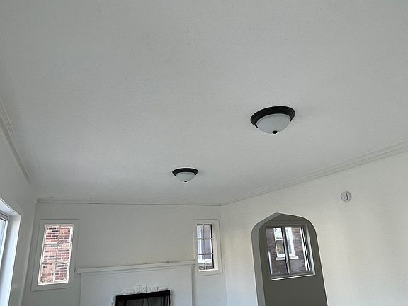 4th image of 11739 Meyers Rd