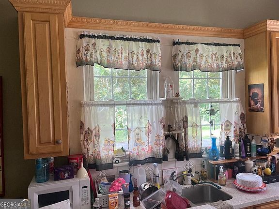 2nd image of 424 Lagrange St