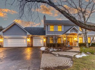 115 Surrey Ln, Lake Forest, IL 60045