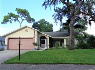 3581 Oak Lake Dr, Palm Harbor, FL 34684