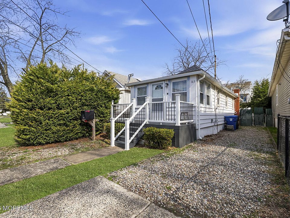 1st image of 163 Seabreeze Avenue
