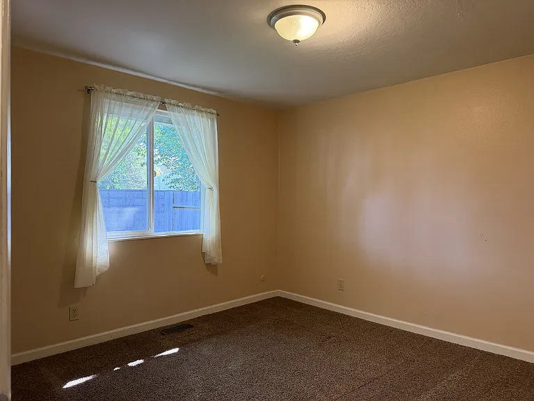1701 Antoine Ave — Photo 12
