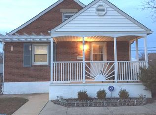 107 Delaware Dr, New Castle, DE 19720