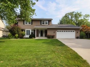 3917 25th Avenue Ct, Rock Island, IL 61201