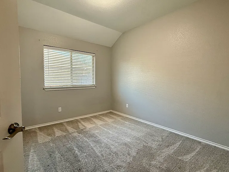 412 Windridge Dr — Photo 18