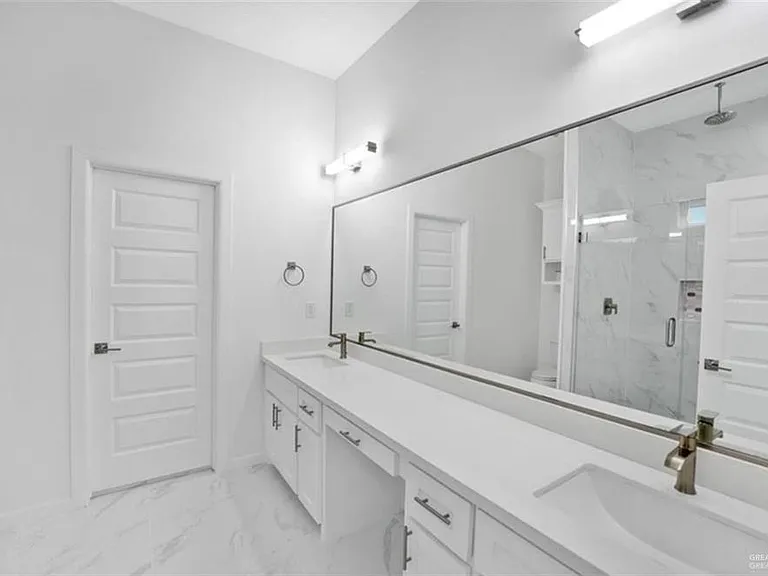 3121 E Kennedy Ave — Photo 17
