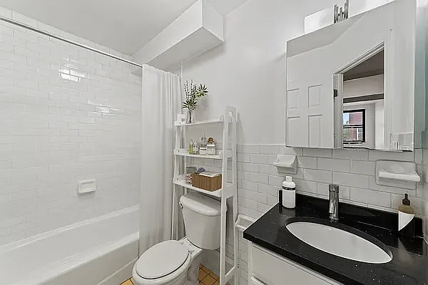 Rented by Vector New York, LLC | media 4