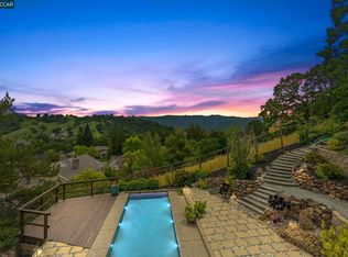 207 Dorchester Ln, Alamo, CA 94507