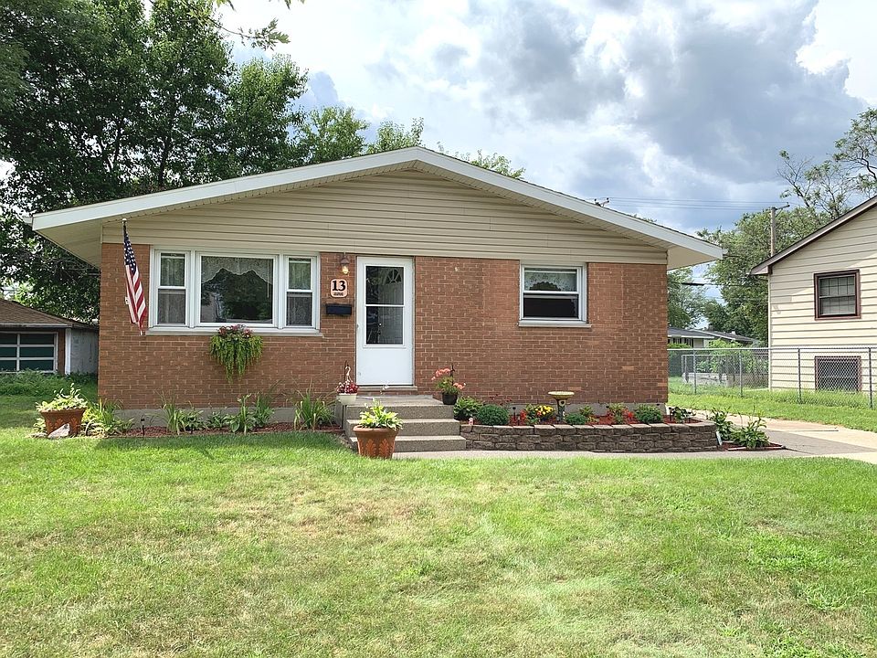 1st image of 13 Arapaho Dr