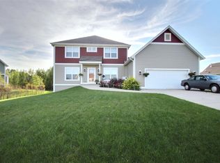 W351N5865 Westshore Rd, Oconomowoc, WI 53066