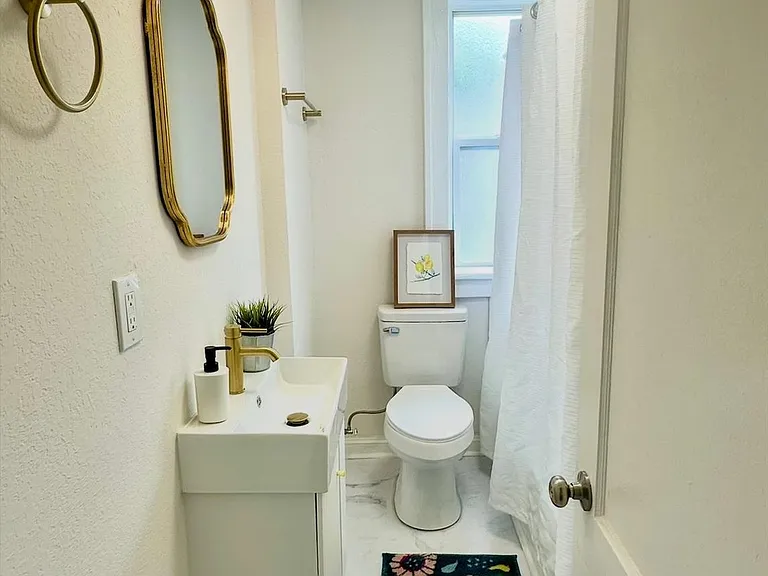 5345 Quincy St #D — Photo 7