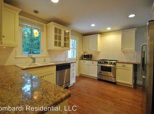 92 S Ithan Ave, Villanova, PA 19085