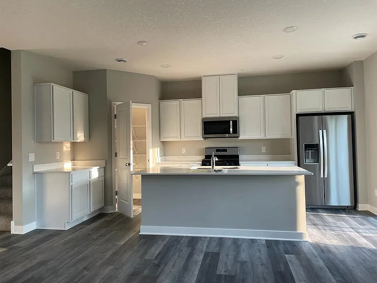 5020 Stable View Dr — Photo 6