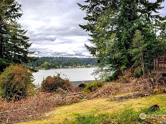 2nd image of 2838 E Lake Sammamish Parkway NE