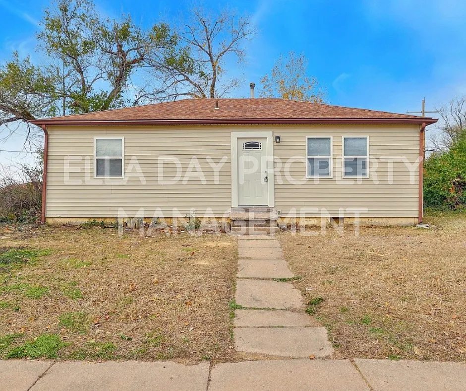 2505 N Chautauqua Ave — Photo 1