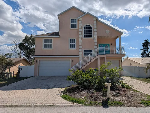 7436 Islander Ln Photo 1