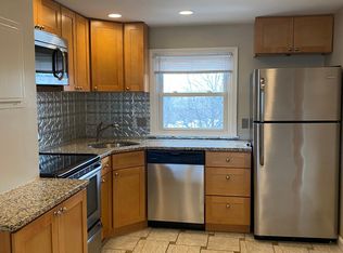 30 Parker St APT 6, Quincy, MA 02169