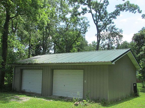 3rd image of 237 Yockey Ests