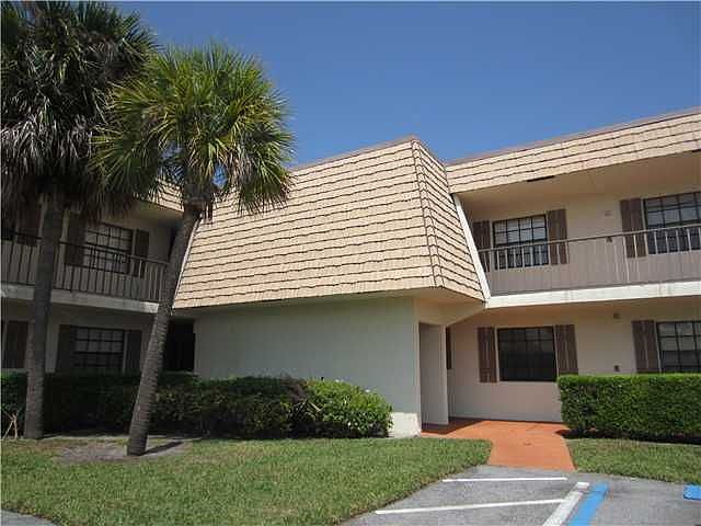 1st image of 4689 Oak Terrace Dr