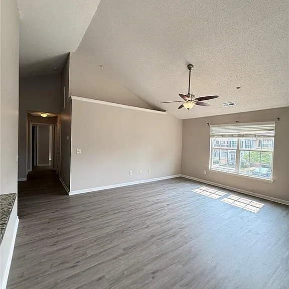 1710 Duntrune Gln — Photo 7