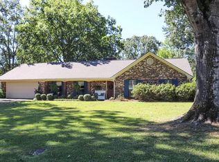1205 Walnut Grove Rd, Kosciusko, MS 39090