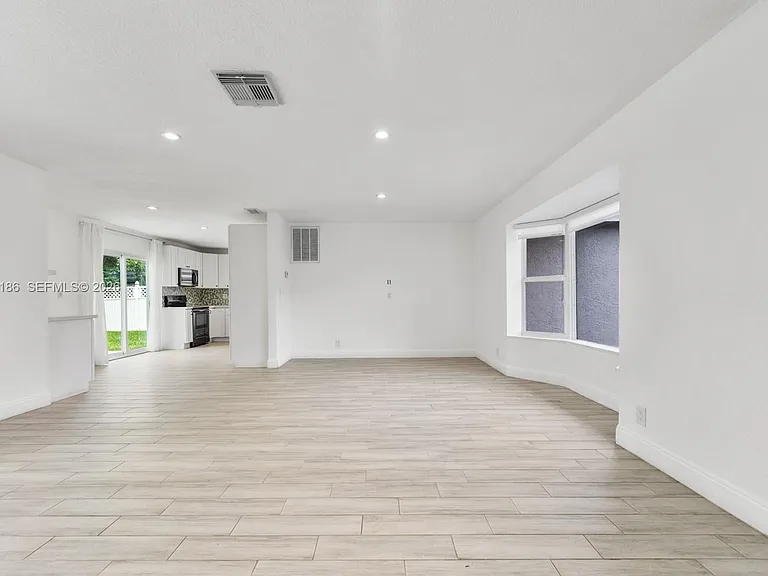 3192 NW 40th Ct — Photo 14